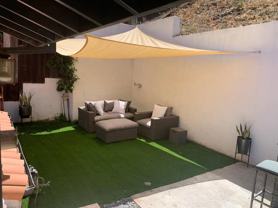 Stunning Mediterranean Mansion In Laurel Canyon Los Ángeles Exterior foto